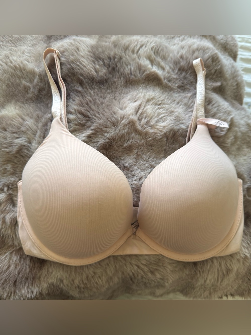 Victoria's Secret Smooth T-Shirt Bra - Light Nude